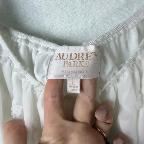 Audrey Parks x Francesca’s Off The Shoulder White Cropped Blouse Polka Dot Large - Picture 7 of 12